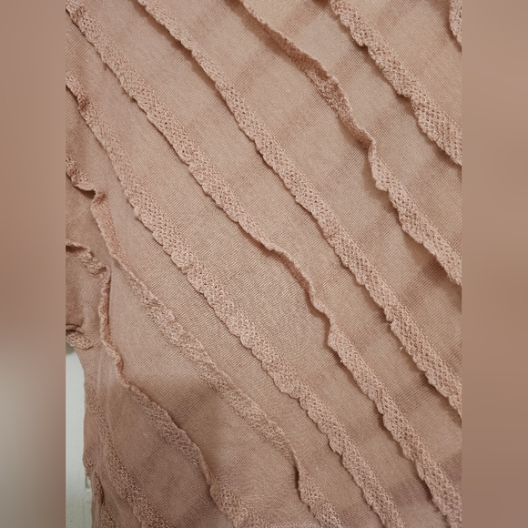 Semi-sheer batwing blouse M - Picture 3 of 9